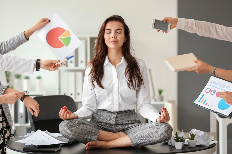 personne respirant calmement pour retrouver le calme au quotidien