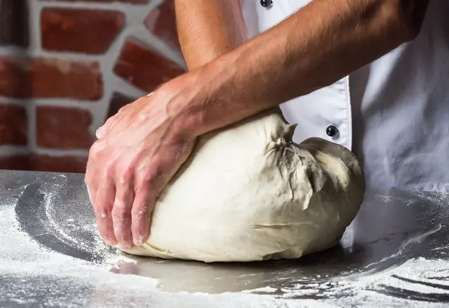 recette traditionnelle de pâte à pizza - fermentation longue - Trouve ton Bonheur
